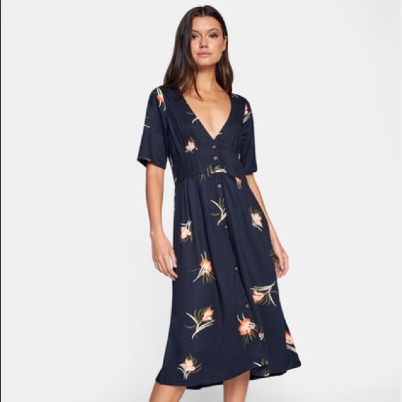 🔆RVCA🔆 AVENUE DRESS - Picture 3 of 12